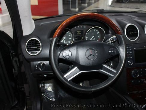 Used 2009 Mercedes-Benz ML 550 4MATIC image 15