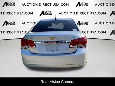 Used 2015 Chevrolet Cruze LT w/ Technology Package FWD image 12