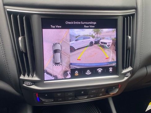 New 2024 Maserati Levante Trofeo image 30