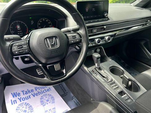 Used 2023 Honda Civic Sport image 11