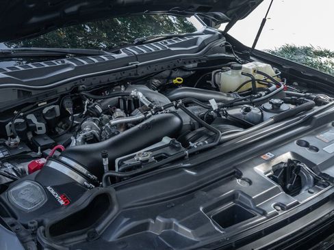 Used 2022 Ford F250 Platinum w/ FX4 Off-Road Package image 30