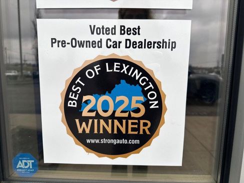 Used 2023 Nissan Rogue S image 18