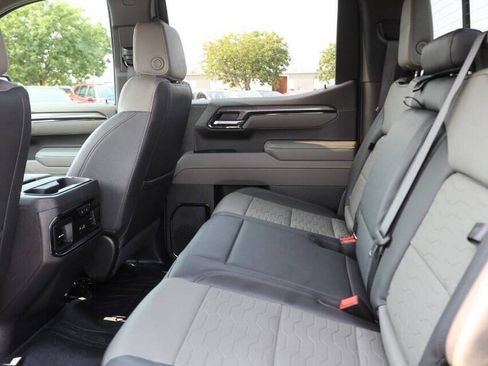 Used 2025 Chevrolet Silverado 1500 ZR2 w/ Technology Package AWD/4WD image 17
