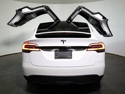Used 2023 Tesla Model X AWD/4WD image 15