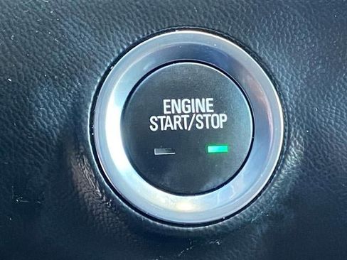 Used 2023 GMC Terrain SLE w/ Driver Convenience Package AWD/4WD image 21