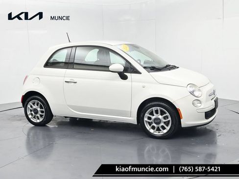 Used 2015 FIAT 500 Pop FWD image 1