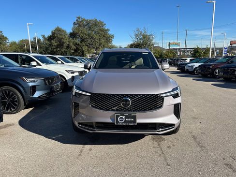 New 2026 Volvo XC90 B6 Plus w/ Protection Package Premier image 6