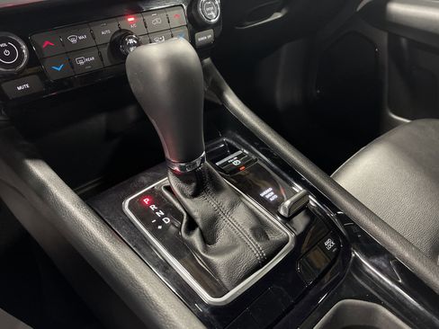 Used 2024 Jeep Compass Limited image 24