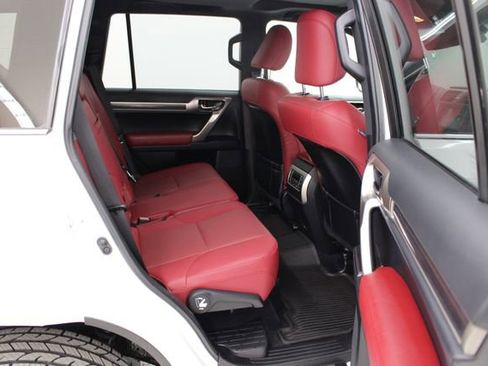 Used 2021 Lexus GX 460 Premium w/ Premium Package image 46