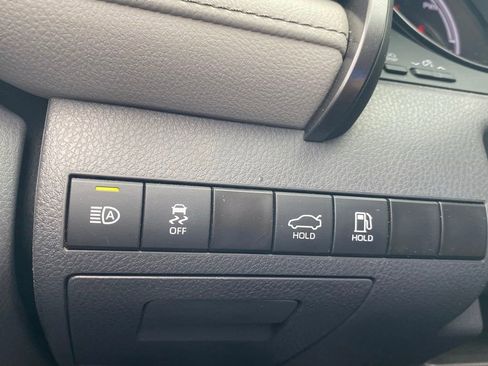 Used 2024 Toyota Camry SE w/ Audio Upgrade Package FWD image 25