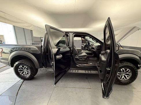 Used 2018 Ford F150 Raptor w/ Equipment Group 801A Mid image 19