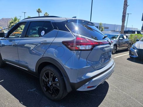 Used 2023 Nissan Kicks SR w/ SR Premium Package FWD image 7