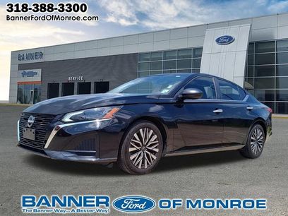Used 2024 Nissan Altima 2.5 SV