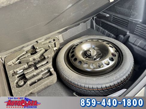 Used 2025 Chevrolet TrailBlazer LT AWD/4WD image 41