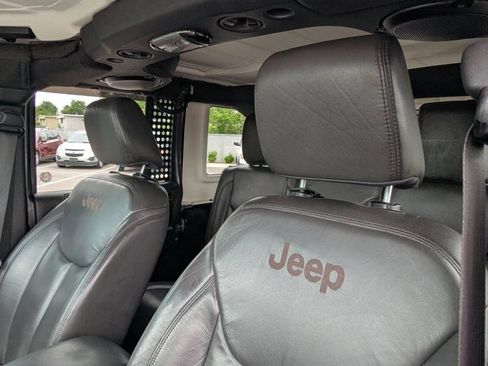 Used 2014 Jeep Wrangler Unlimited Sahara w/ Max Tow Package image 13