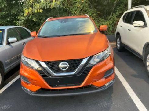 Used 2022 Nissan Rogue Sport SV w/ Technology Package AWD/4WD image 12