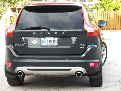 Used 2013 Volvo XC60 T6 R-Design Platinum AWD/4WD image 18