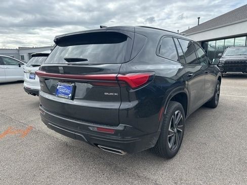 Used 2025 Buick Enclave Sport Touring w/ Power Package image 4