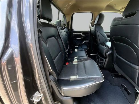Used 2019 RAM 1500 Laramie AWD/4WD image 26