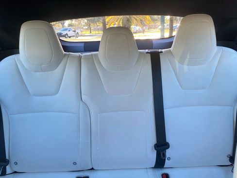 Used 2020 Tesla Model S Long Range Plus image 40