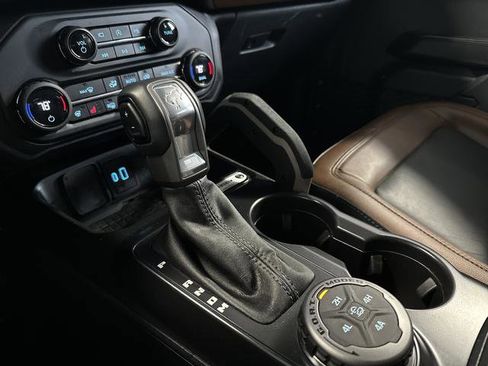 Used 2024 Ford Bronco Outer Banks w/ Sasquatch Package image 20