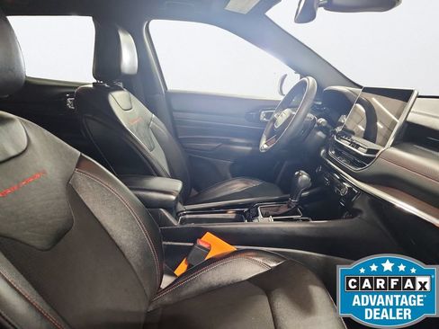 Used 2023 Jeep Compass Trailhawk AWD/4WD image 22