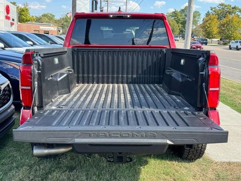 Used 2024 Toyota Tacoma image 9