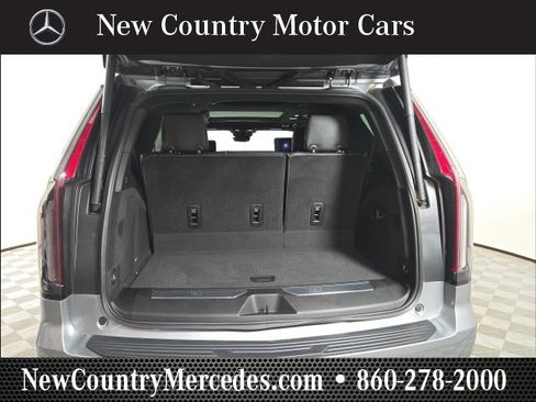 Used 2023 Cadillac Escalade V w/ LPO, ONYX Package image 9
