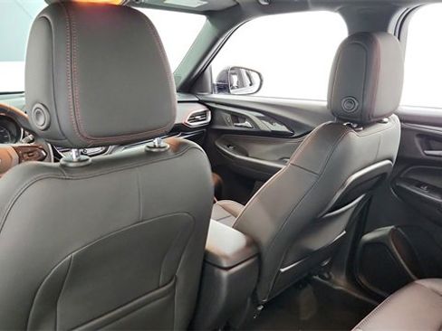 Used 2021 Chevrolet TrailBlazer RS w/ Sun and Liftgate Package image 19