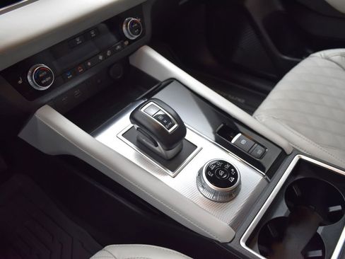 Used 2023 Mitsubishi Outlander SEL 40th Anniversary image 12