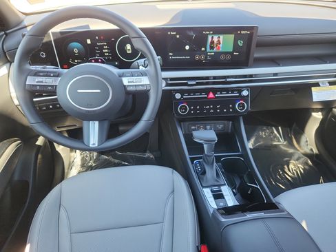 New 2026 Hyundai Santa Cruz Limited AWD/4WD image 8