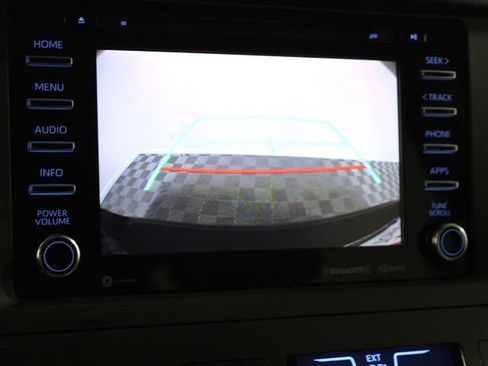Used 2018 Toyota Sienna XLE FWD image 15