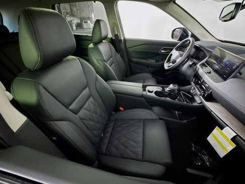 New 2026 Nissan Rogue Platinum AWD/4WD image 26