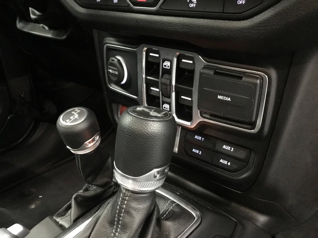 Used 2025 Jeep Wrangler Unlimited Sport AWD/4WD image 23