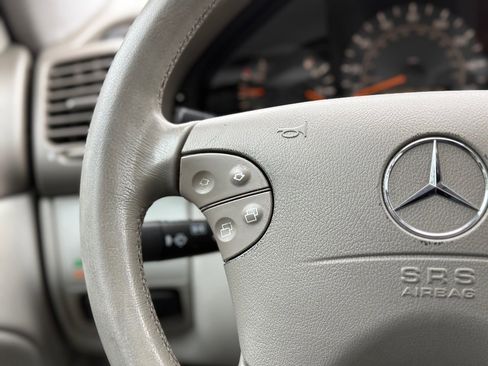 Used 2001 Mercedes-Benz CLK 430 Coupe image 24