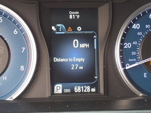 Used 2017 Toyota Camry LE w/ Protection Package (Q2) FWD image 8