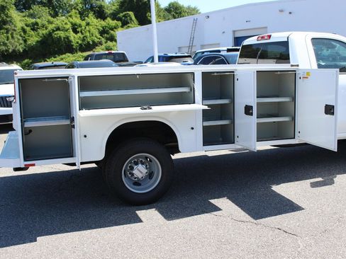 New 2026 GMC Sierra 3500 Pro w/ Convenience Package AWD/4WD image 8
