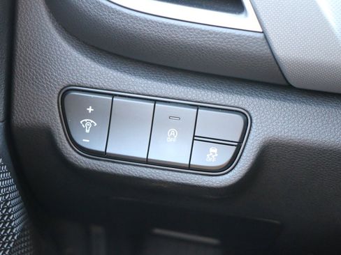 Used 2024 Kia Seltos LX image 18