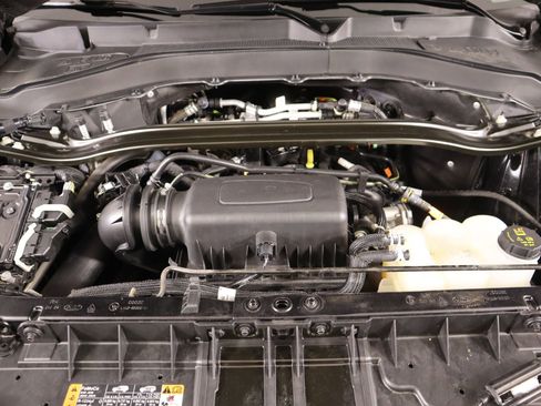 Used 2023 Ford Explorer ST-Line image 21