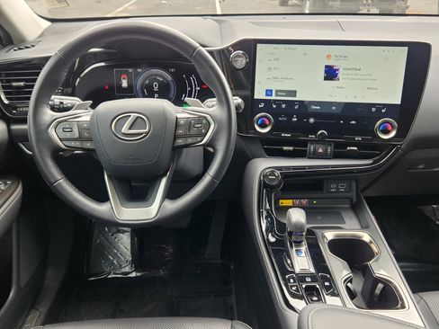 Used 2022 Lexus NX 350h AWD image 16