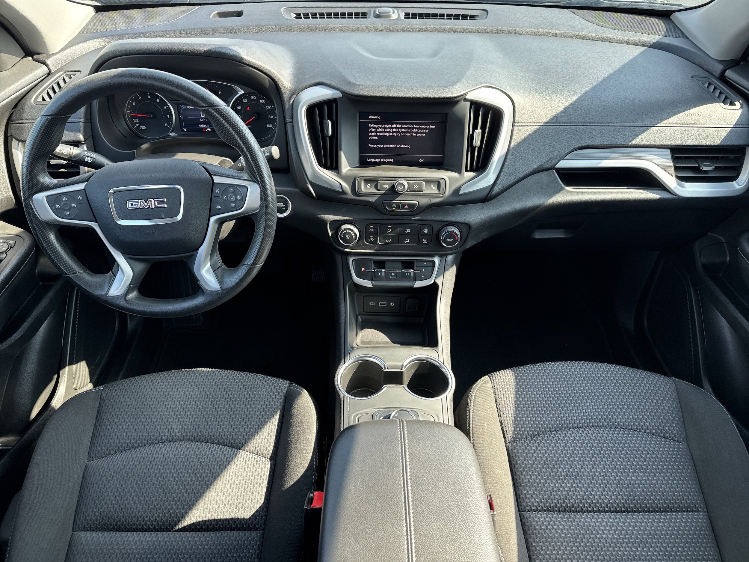 Used 2024 GMC Terrain SLE FWD image 12