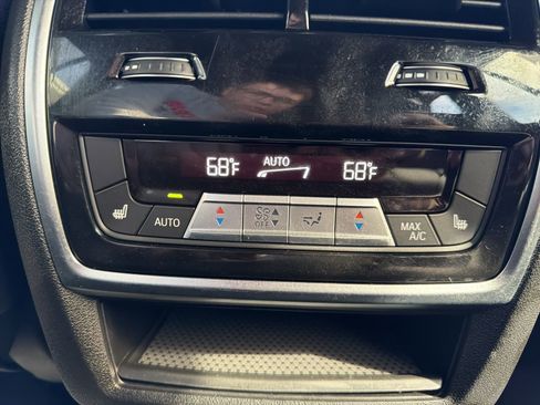 Used 2021 BMW X5 xDrive40i w/ Convenience Package image 93