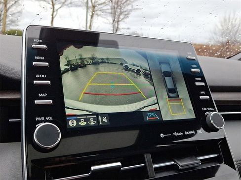 Used 2022 Toyota Avalon Limited image 4