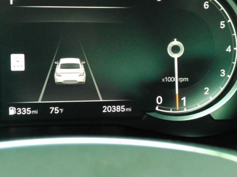 Used 2025 Genesis G70 2.5T image 41