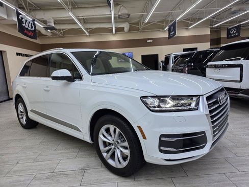 Used 2017 Audi Q7 3.0T Premium AWD/4WD image 4