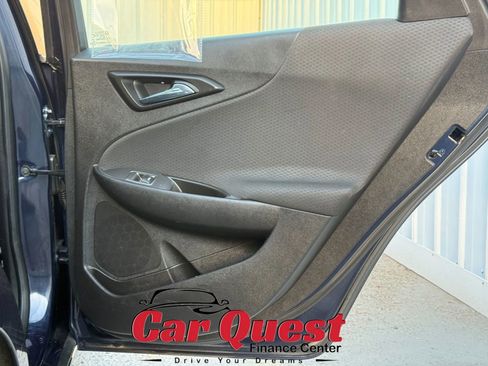 Used 2016 Chevrolet Malibu LT FWD image 16