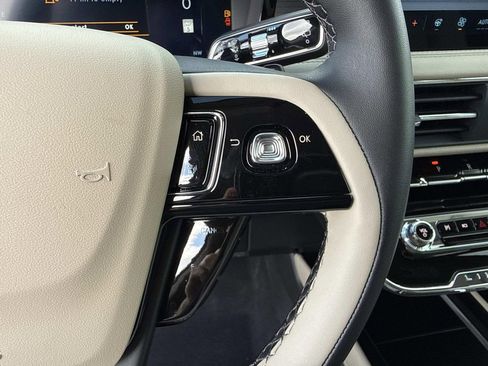 New 2026 Lincoln Corsair Premiere image 30