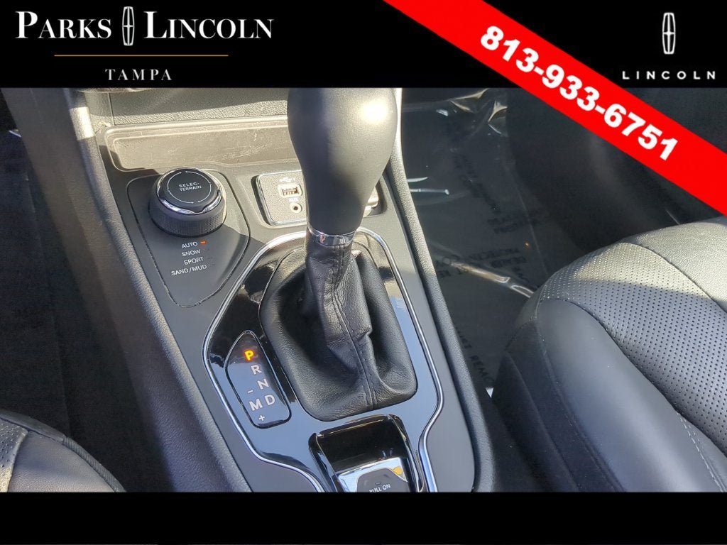 Used 2019 Jeep Cherokee Limited w/ Technology Group AWD/4WD image 27