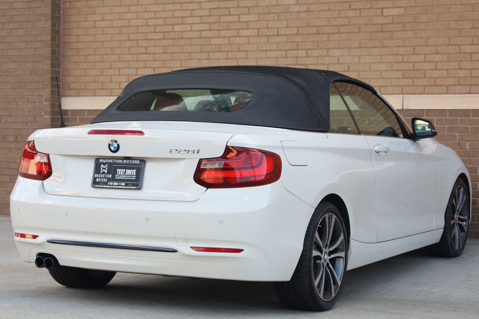 Used 2015 BMW 228i Convertible RWD image 17