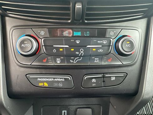Used 2018 Ford Escape SE w/ SE Sync 3 Package FWD image 22